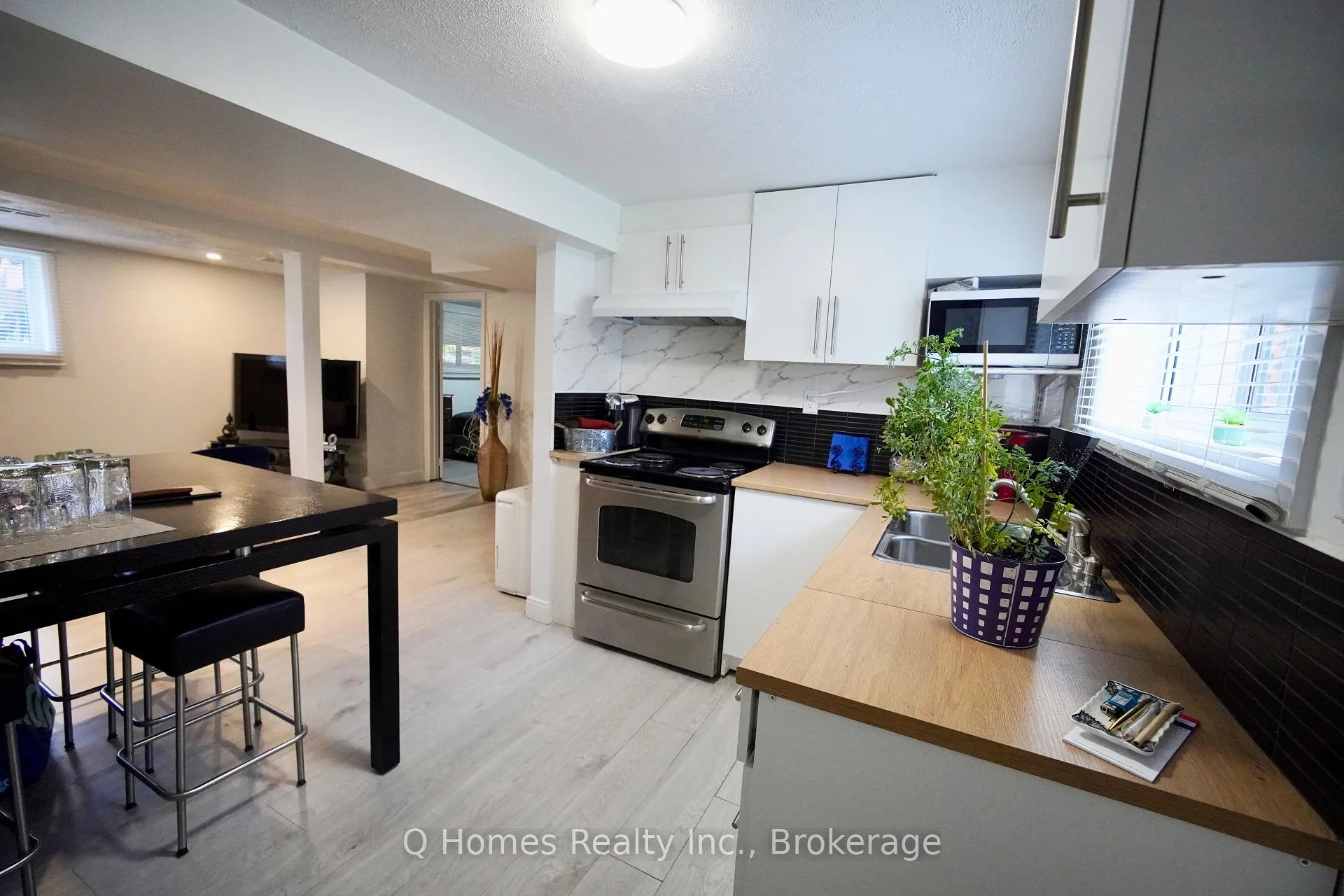 Photo 4 of Unit Basement, 2562 Leonard Street, Innisfil, Rural Innisfil — HOMEH