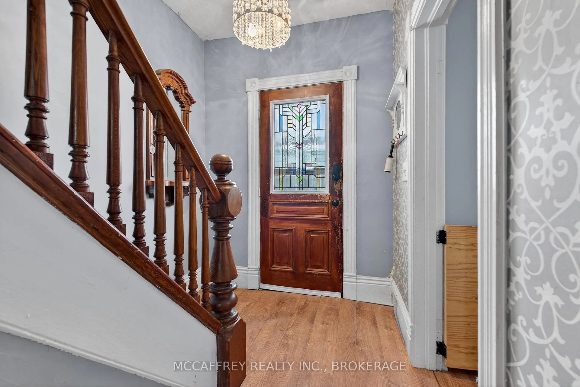 Photo 3 of 422 Thomas Street, Deseronto, Deseronto (Town) — HOMEH