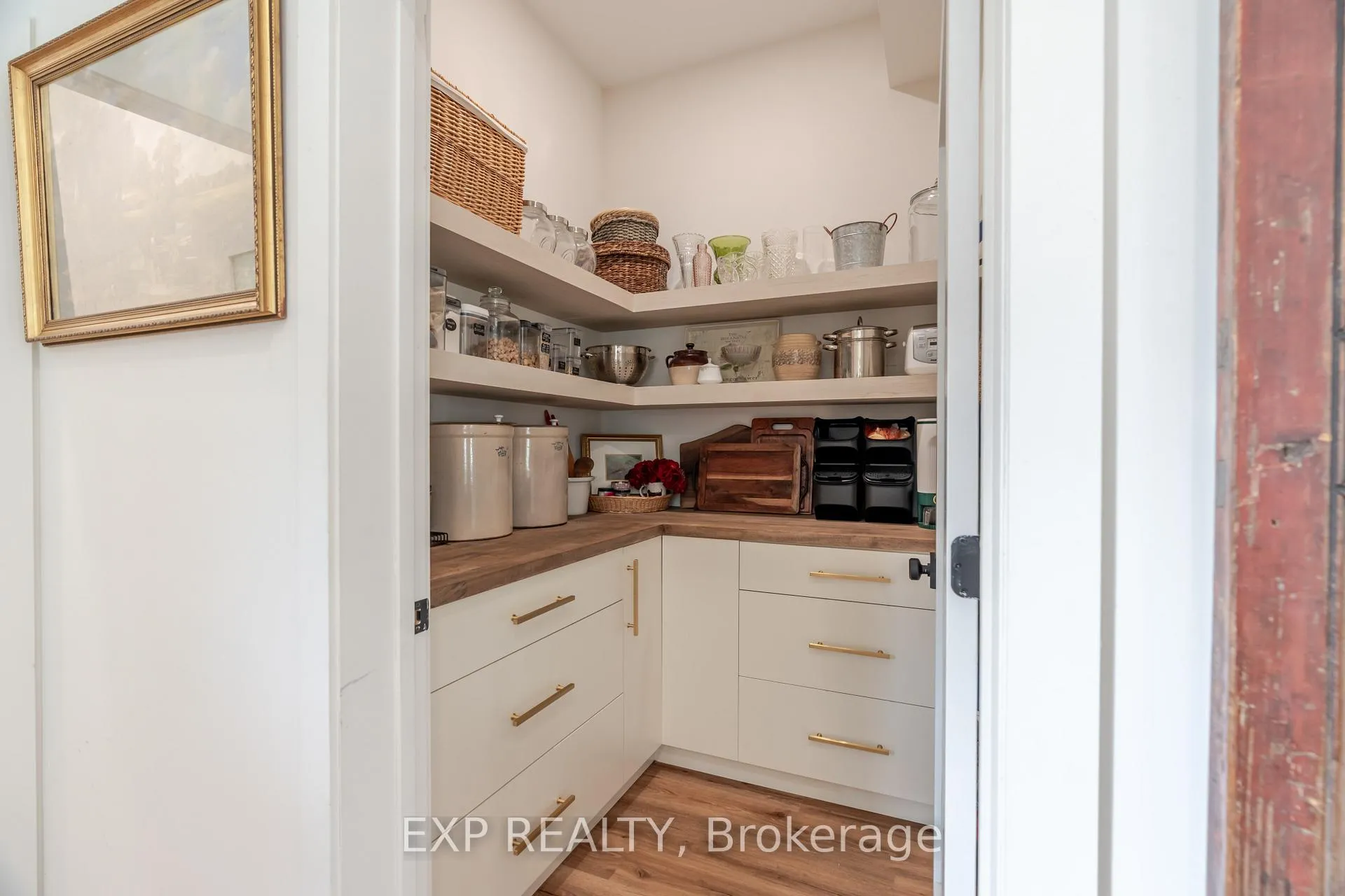 Photo 10 of 12A Viewmount Drive, Ottawa, Meadowlands/Crestview — HOMEH