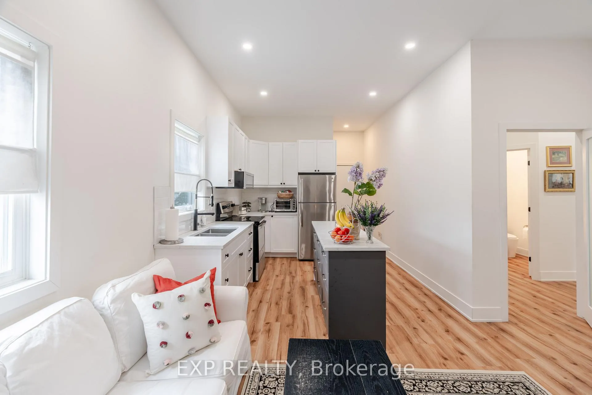Photo 20 of 12A Viewmount Drive, Ottawa, Meadowlands/Crestview — HOMEH