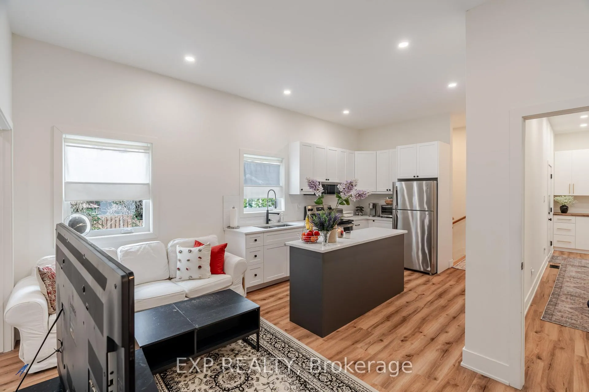 Photo 22 of 12A Viewmount Drive, Ottawa, Meadowlands/Crestview — HOMEH