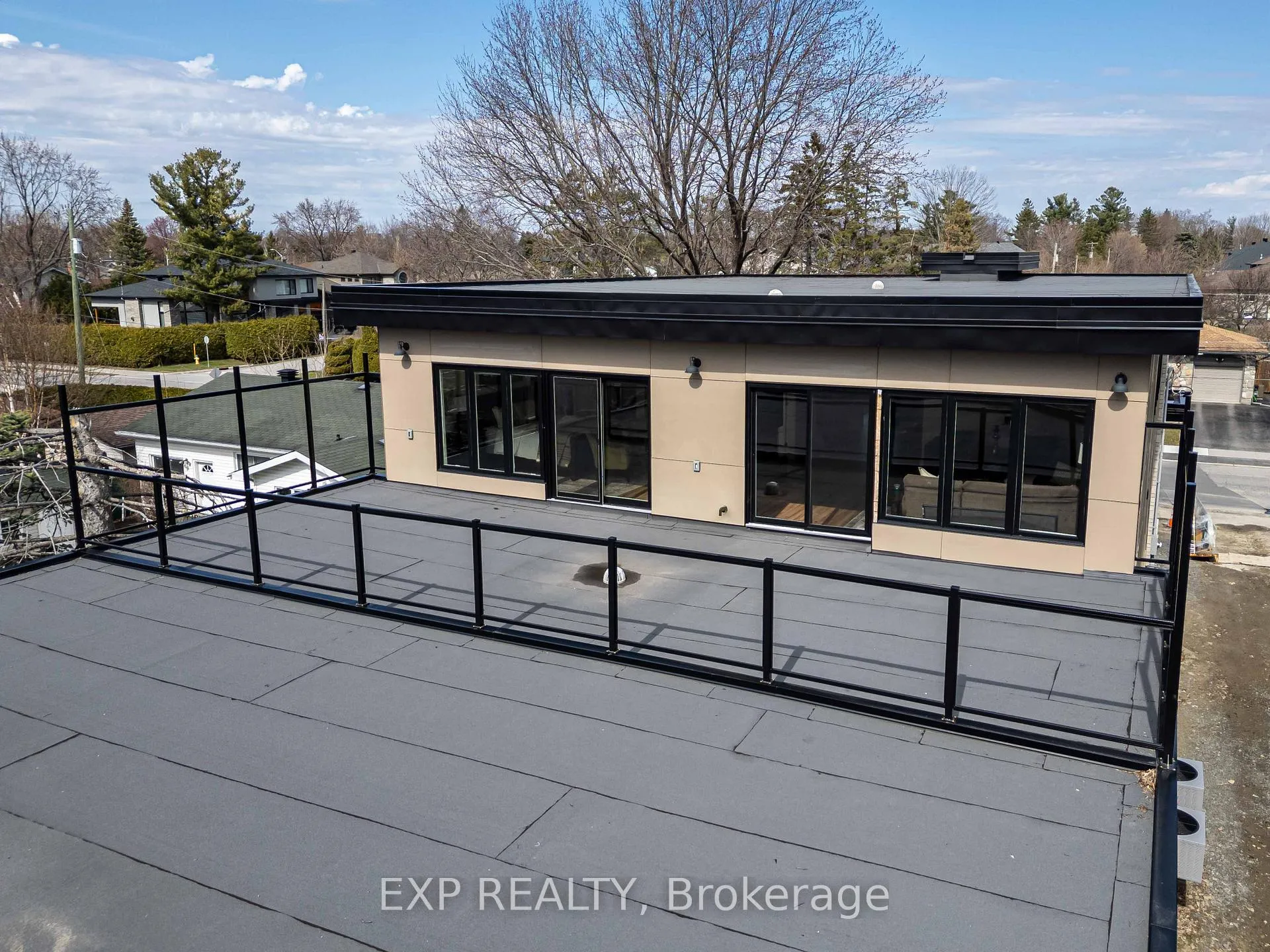 Photo 35 of 12A Viewmount Drive, Ottawa, Meadowlands/Crestview — HOMEH