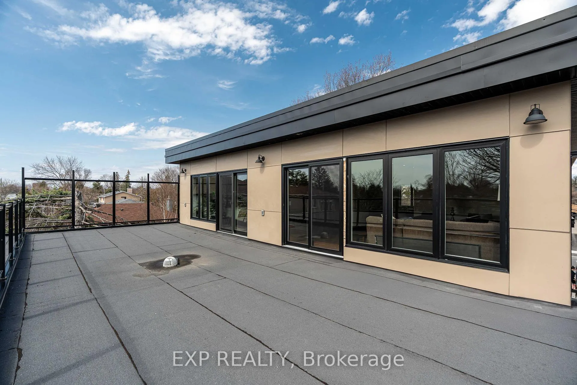 Photo 36 of 12A Viewmount Drive, Ottawa, Meadowlands/Crestview — HOMEH