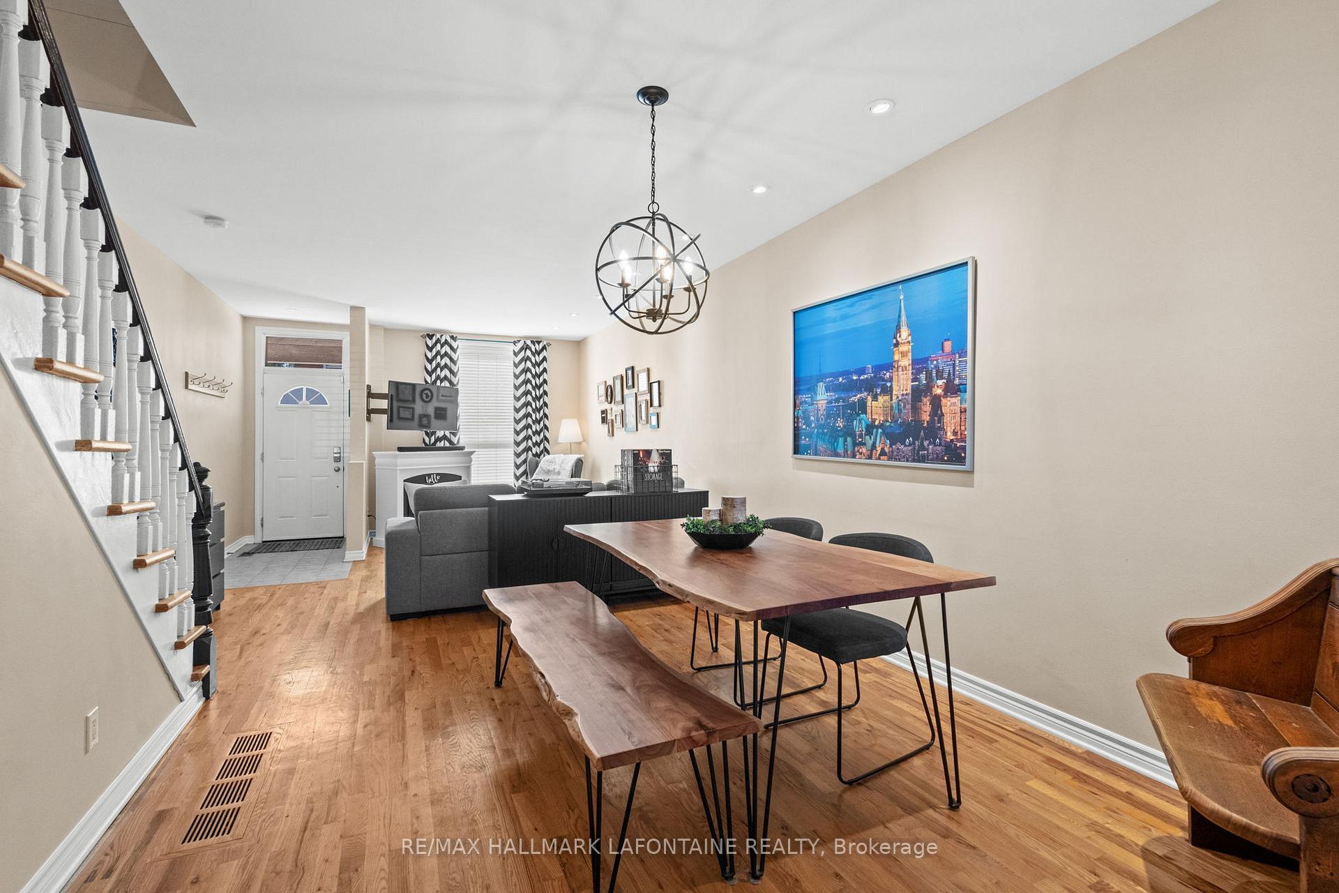 Photo 8 of 339 St Patrick Street, Ottawa, Lower Town/Byward Market — HOMEH