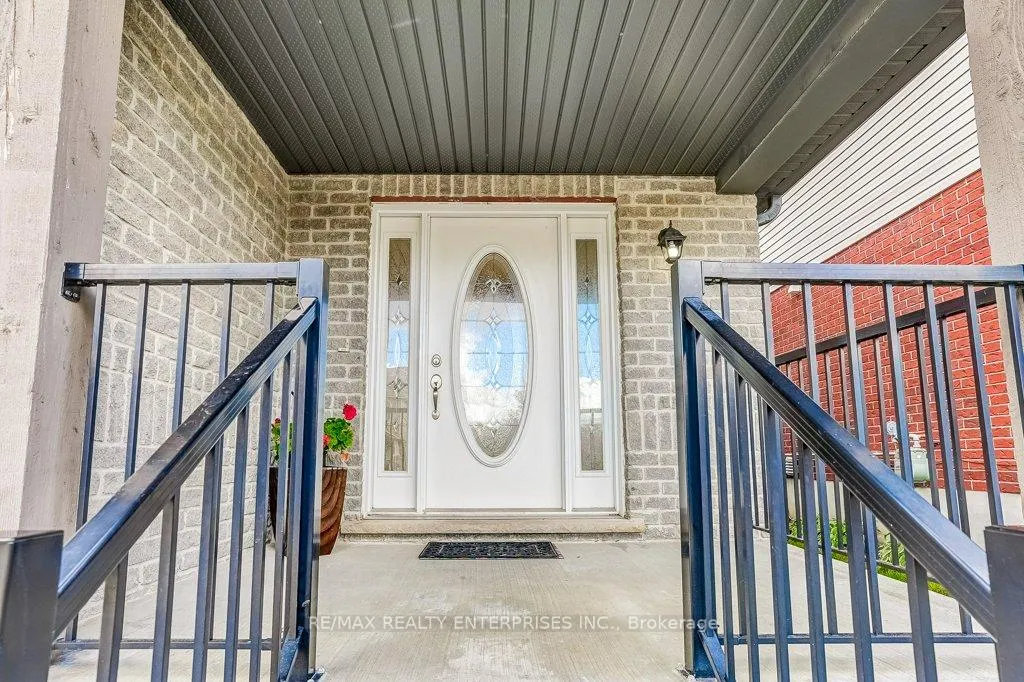 Photo 5 of 318 Old Huron Road N, Kitchener — HOMEH