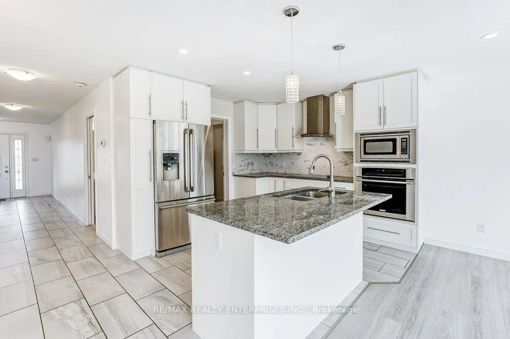 Photo 17 of 318 Old Huron Road N, Kitchener — HOMEH