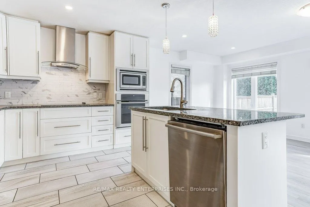 Photo 20 of 318 Old Huron Road N, Kitchener — HOMEH