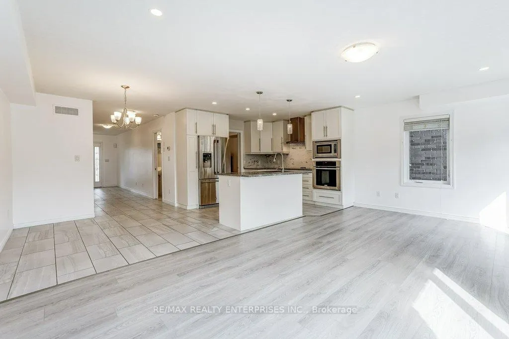 Photo 26 of 318 Old Huron Road N, Kitchener — HOMEH
