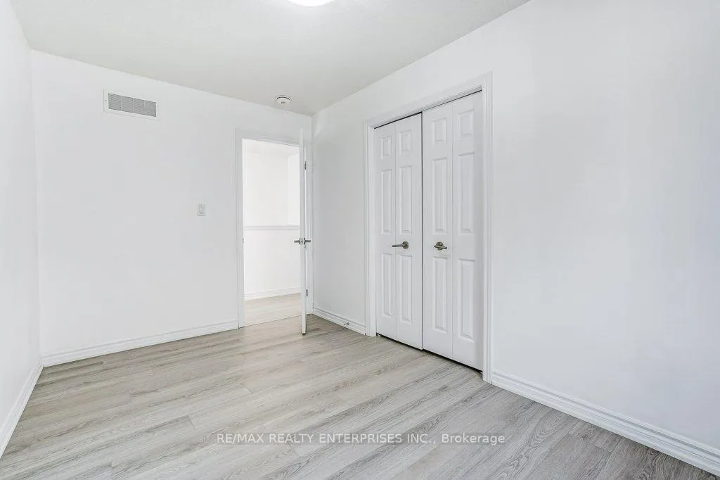 Photo 32 of 318 Old Huron Road N, Kitchener — HOMEH