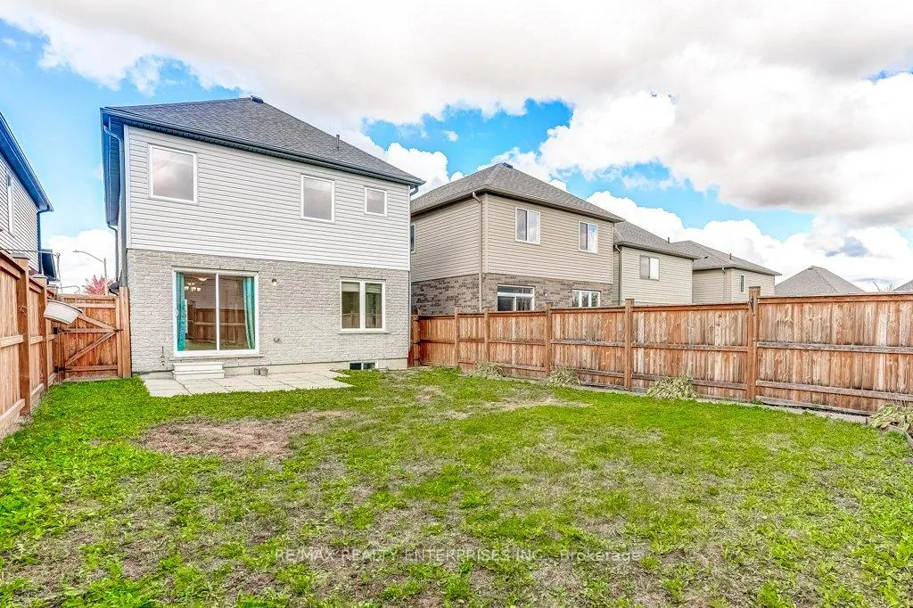 Photo 46 of 318 Old Huron Road N, Kitchener — HOMEH