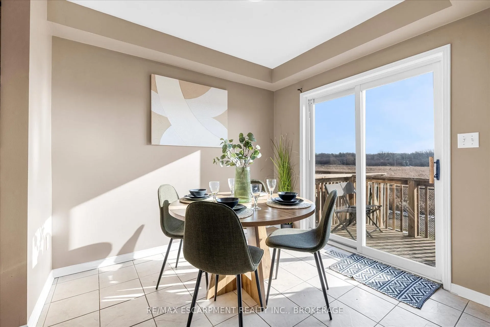 Photo 13 of Unit 40, 800 Paramount Drive, Hamilton, Stoney Creek Mountain — HOMEH
