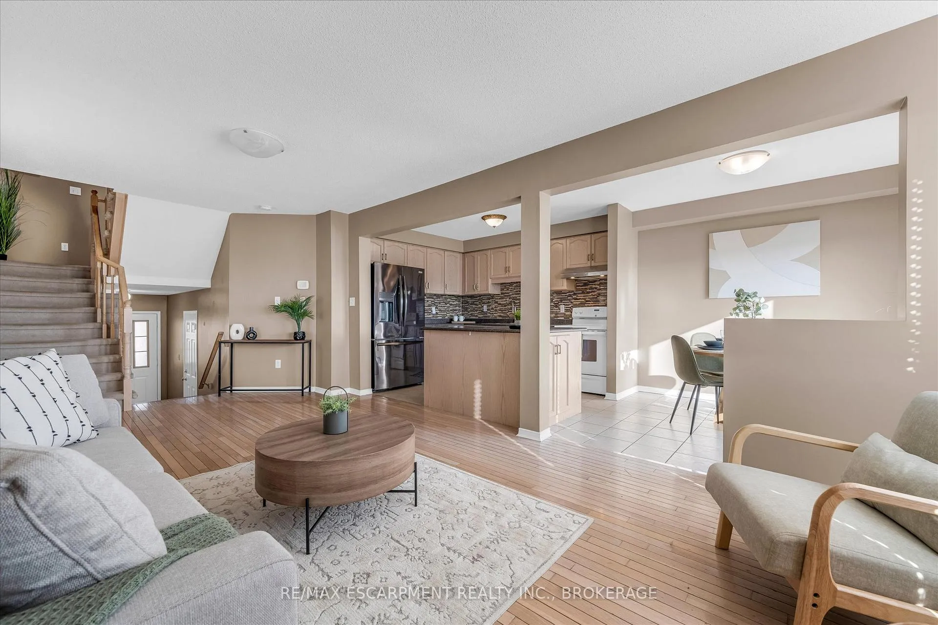 Photo 14 of Unit 40, 800 Paramount Drive, Hamilton, Stoney Creek Mountain — HOMEH