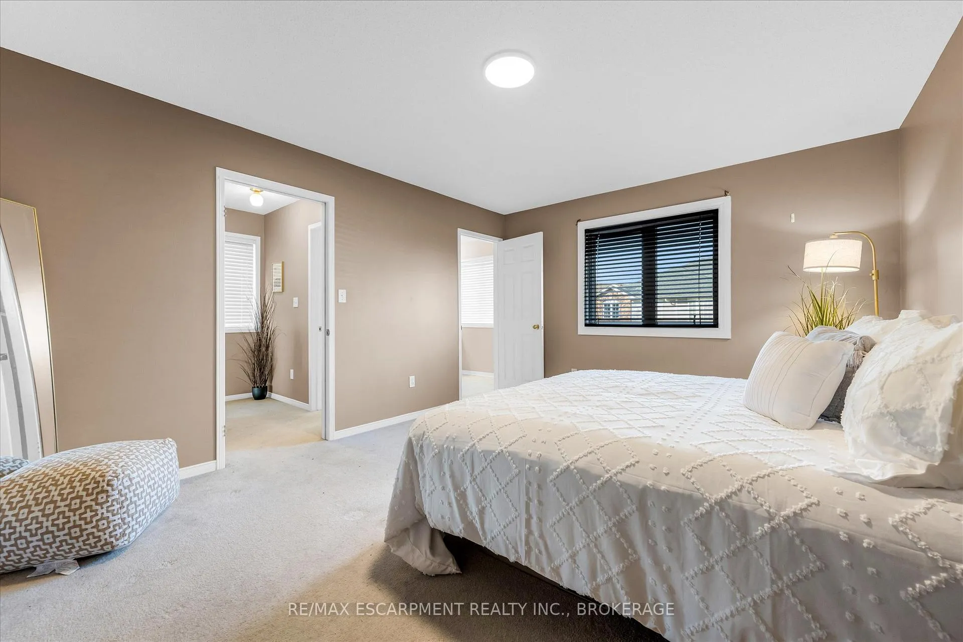 Photo 21 of Unit 40, 800 Paramount Drive, Hamilton, Stoney Creek Mountain — HOMEH
