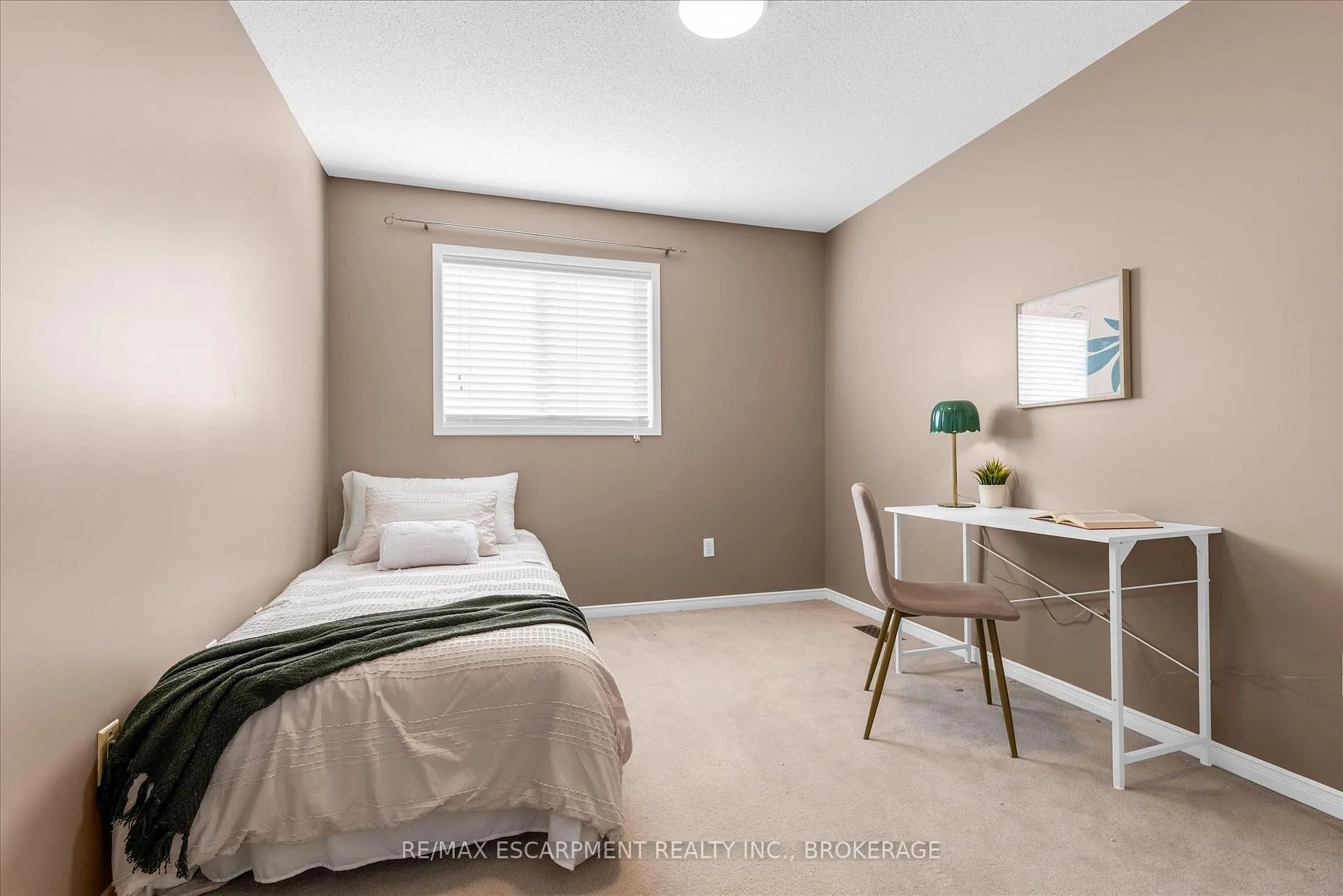 Photo 29 of Unit 40, 800 Paramount Drive, Hamilton, Stoney Creek Mountain — HOMEH