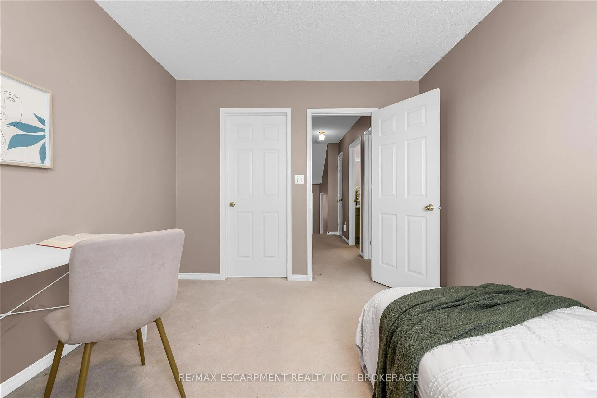 Photo 30 of Unit 40, 800 Paramount Drive, Hamilton, Stoney Creek Mountain — HOMEH