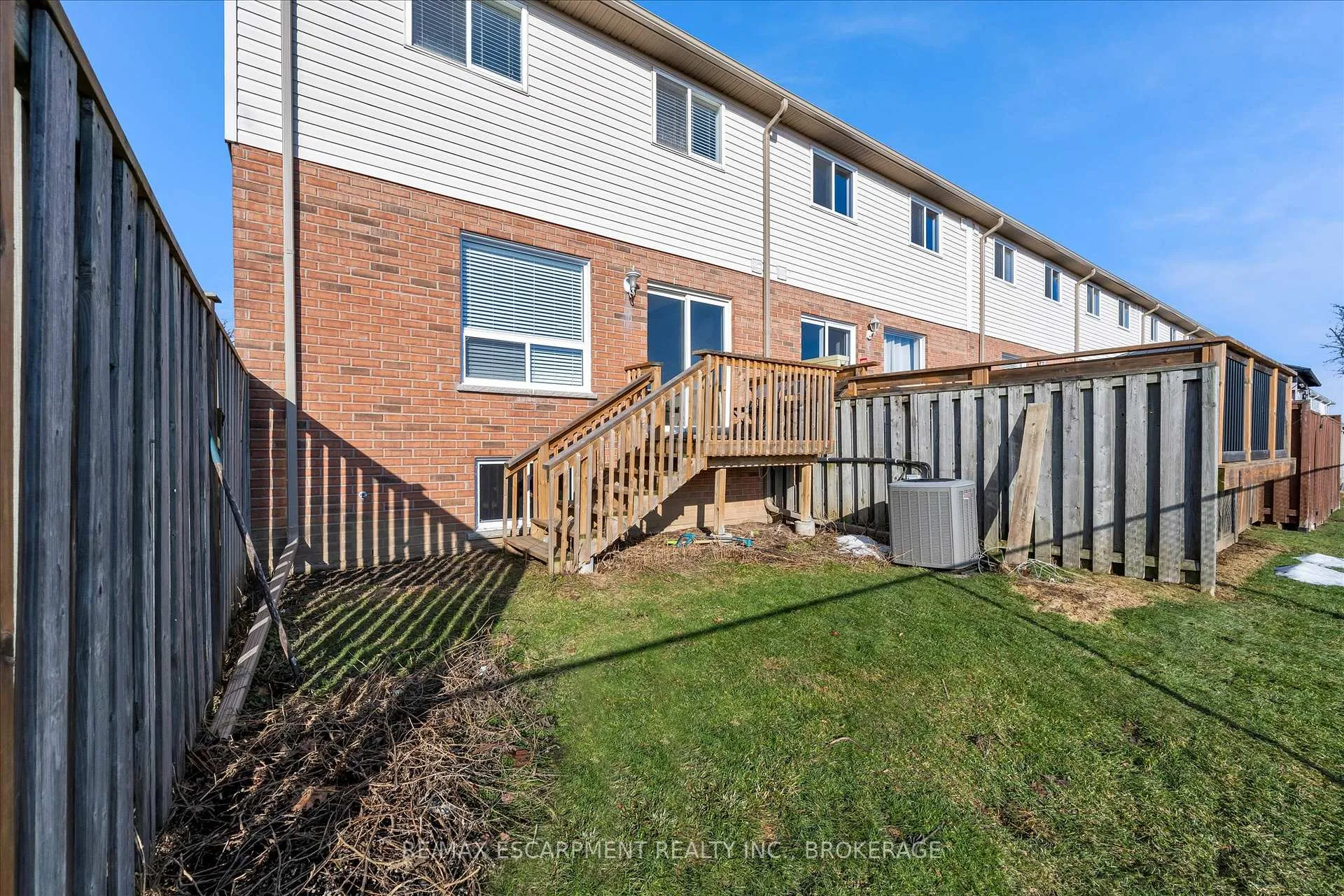 Photo 37 of Unit 40, 800 Paramount Drive, Hamilton, Stoney Creek Mountain — HOMEH