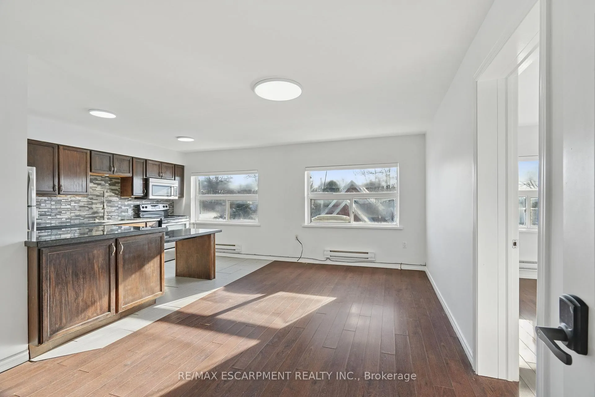 Photo 5 of Unit #6A, 1 Elgin Street, Halton Hills, Acton — HOMEH