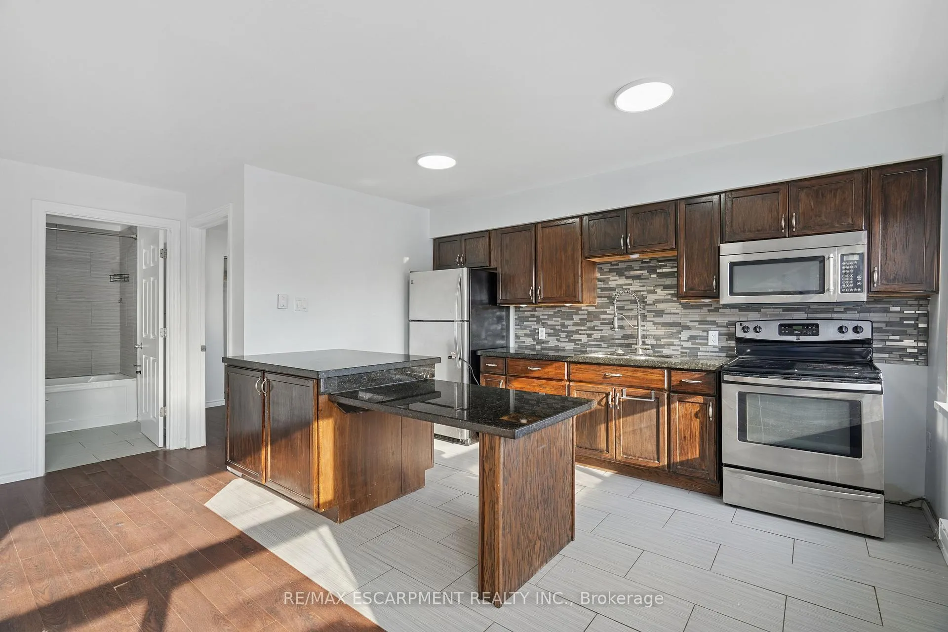 Photo 9 of Unit #6A, 1 Elgin Street, Halton Hills, Acton — HOMEH