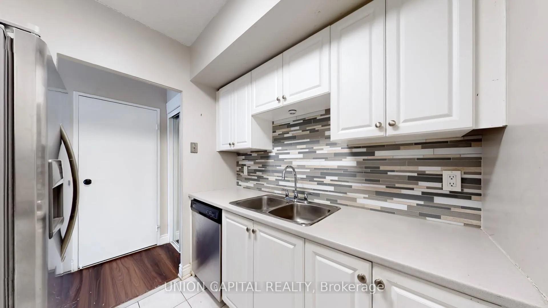 Photo 8 of Unit 101, 1530 Pickering Parkway, Pickering, Town Centre — HOMEH