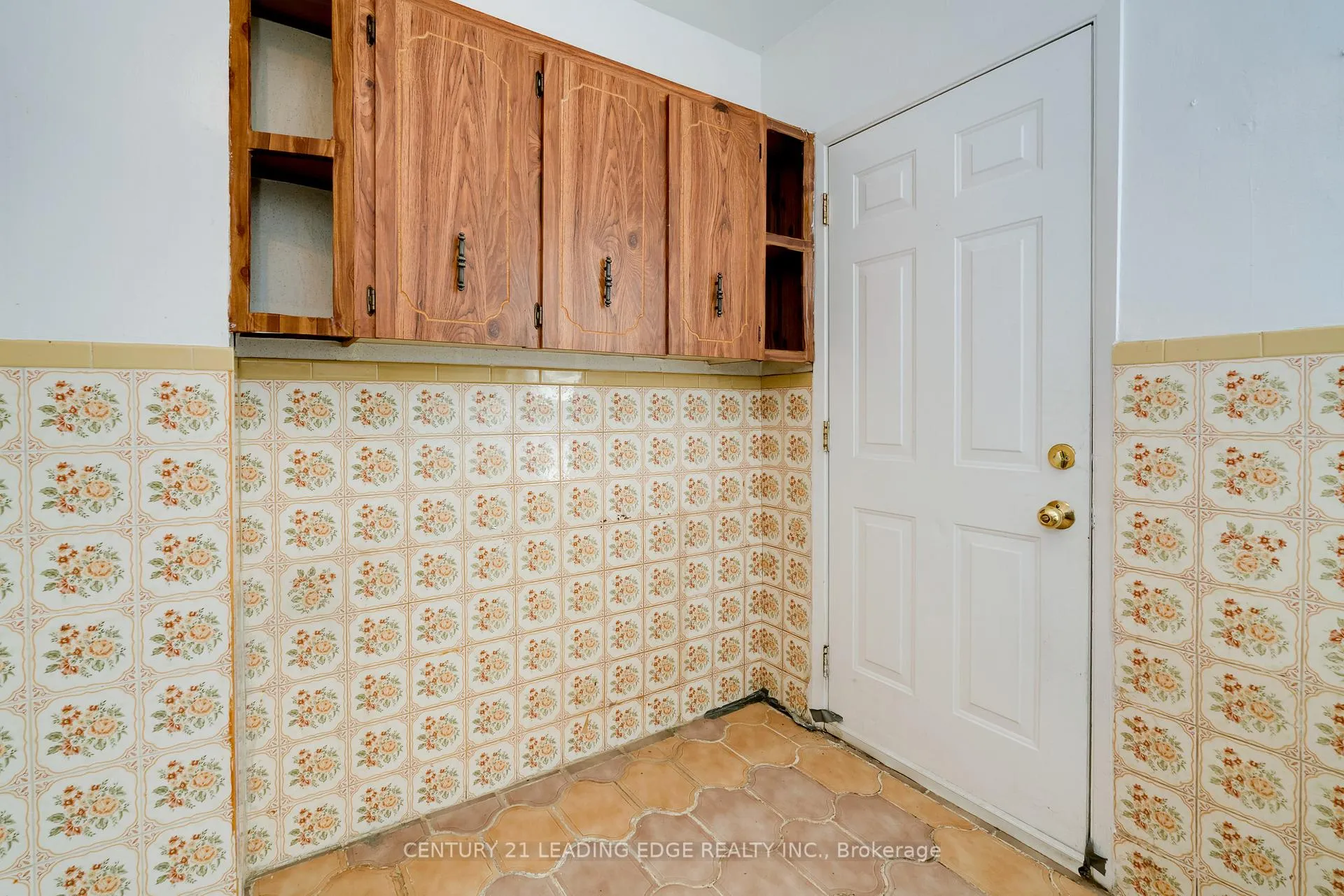 Photo 18 of 635 Coxwell Avenue, Toronto, Woodbine Corridor — HOMEH