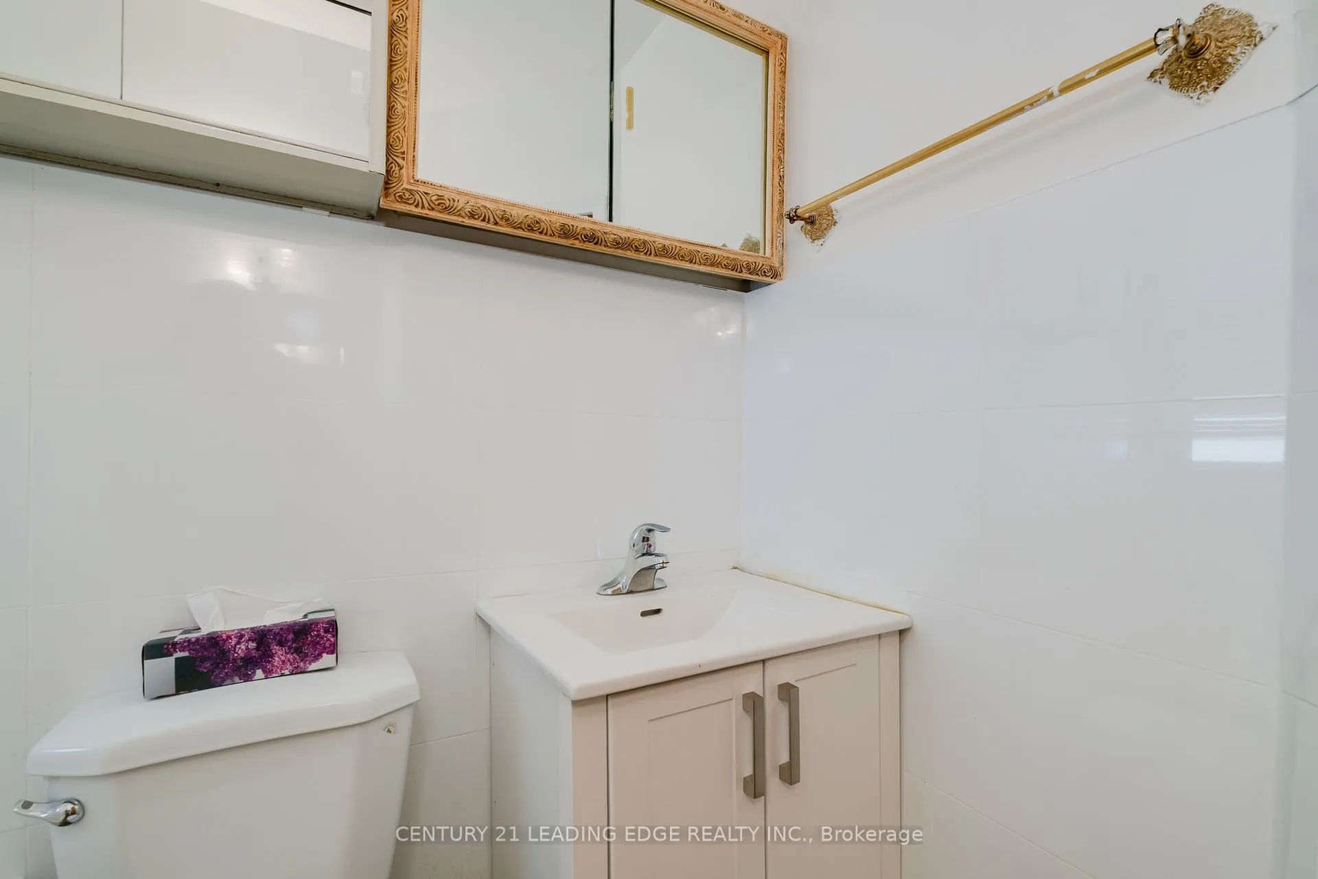 Photo 31 of 635 Coxwell Avenue, Toronto, Woodbine Corridor — HOMEH