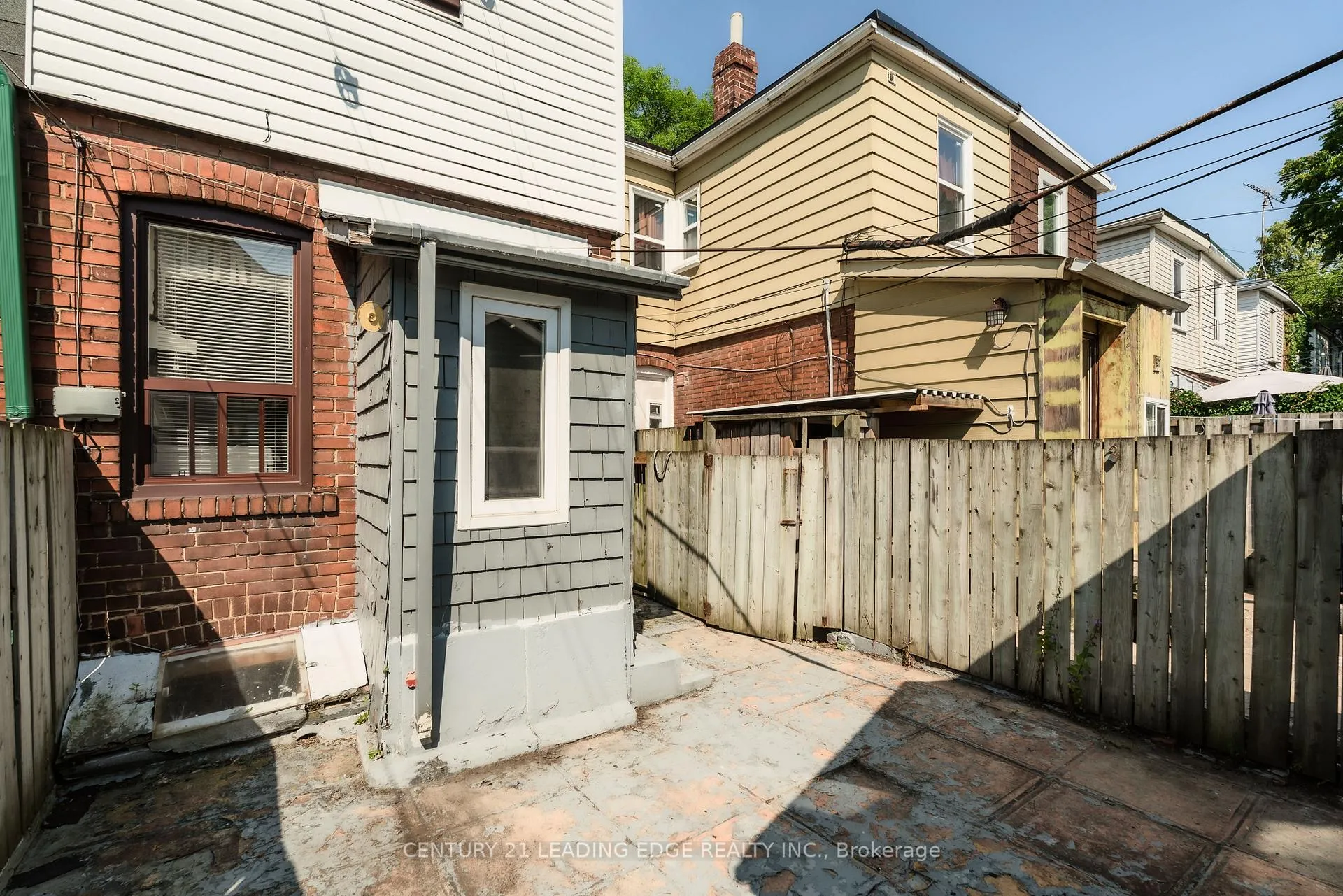 Photo 46 of 635 Coxwell Avenue, Toronto, Woodbine Corridor — HOMEH