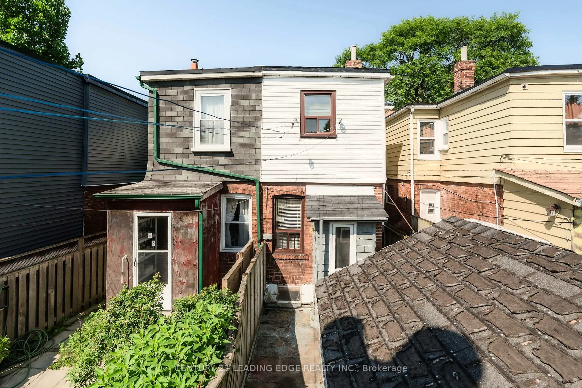 Photo 47 of 635 Coxwell Avenue, Toronto, Woodbine Corridor — HOMEH