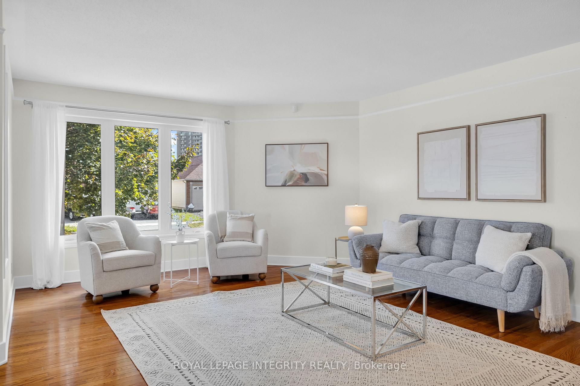 Photo 6 of 1979 Jasper Avenue, Ottawa, Ellwood — HOMEH