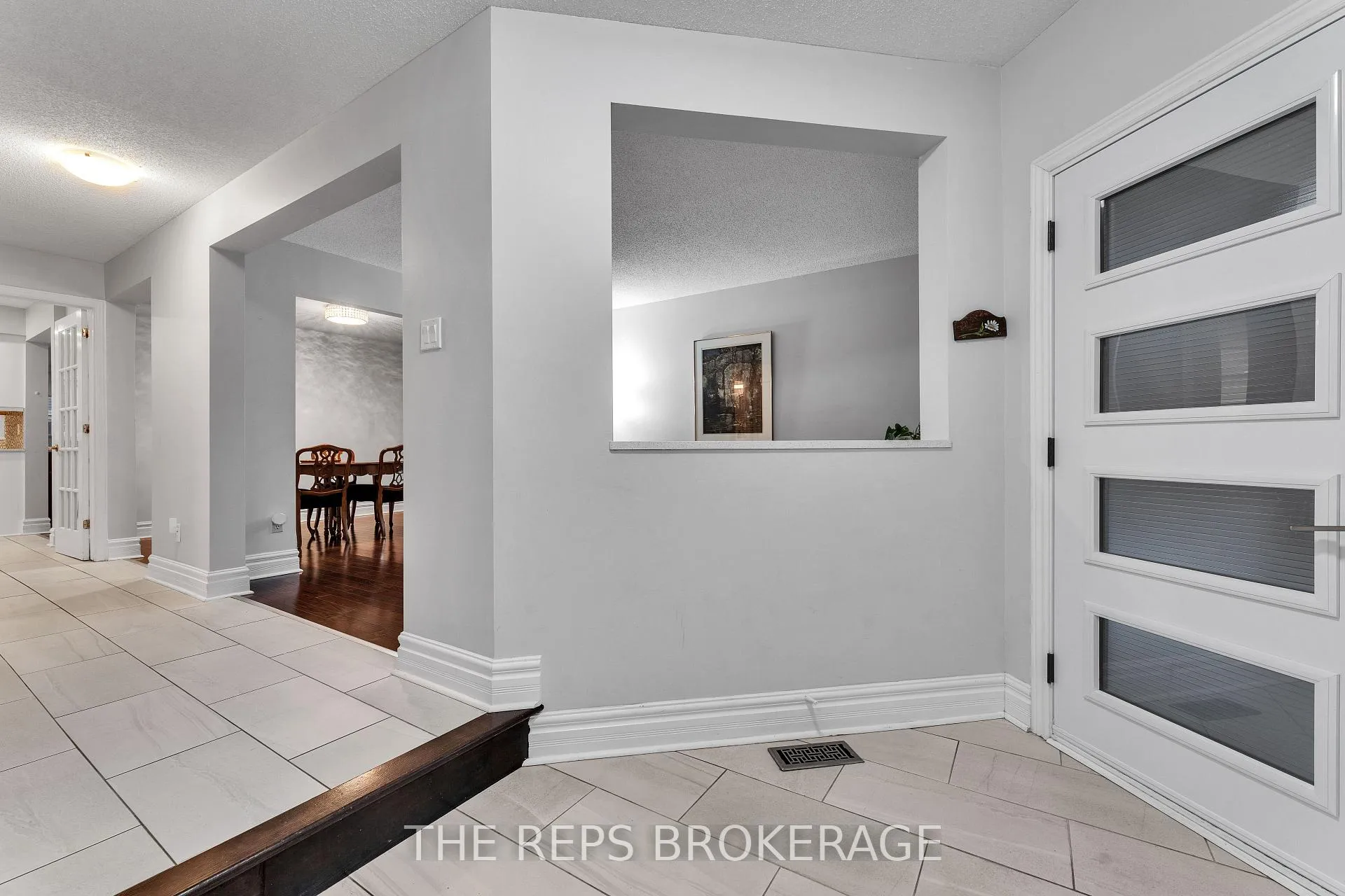 Photo 5 of 64 Hunterswood Crescent, Ottawa, Hunt Club Park — HOMEH