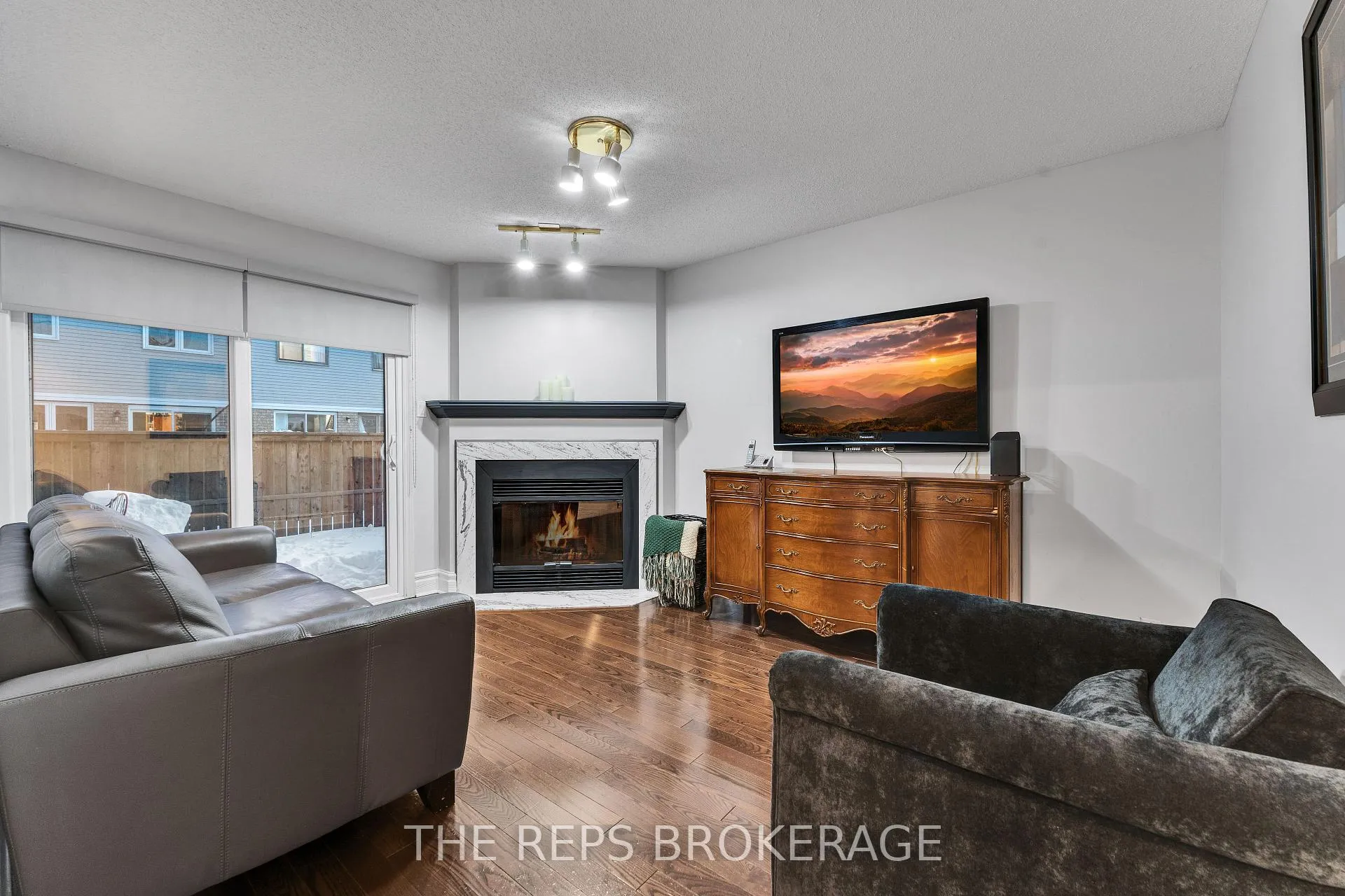 Photo 19 of 64 Hunterswood Crescent, Ottawa, Hunt Club Park — HOMEH