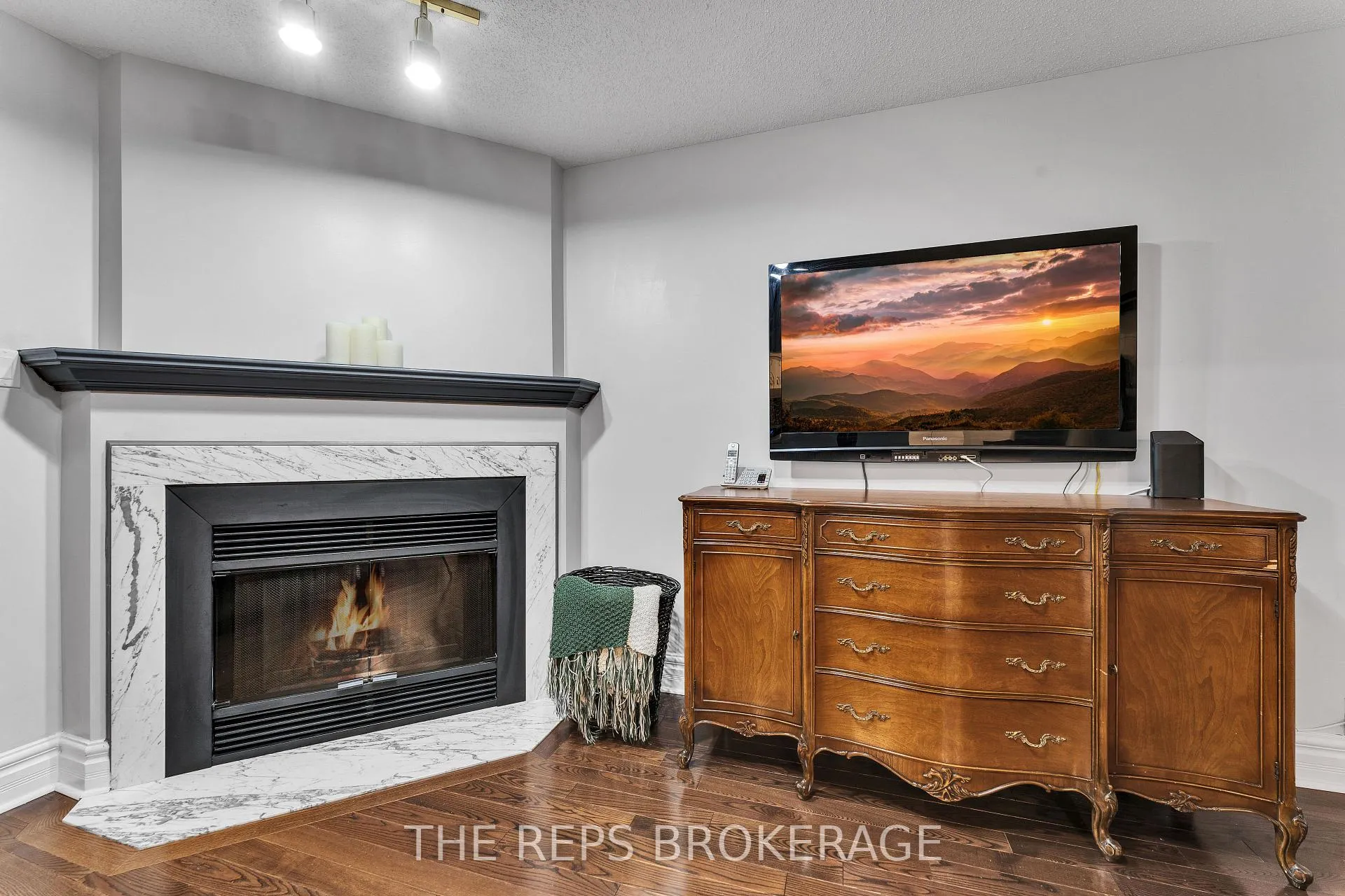 Photo 21 of 64 Hunterswood Crescent, Ottawa, Hunt Club Park — HOMEH