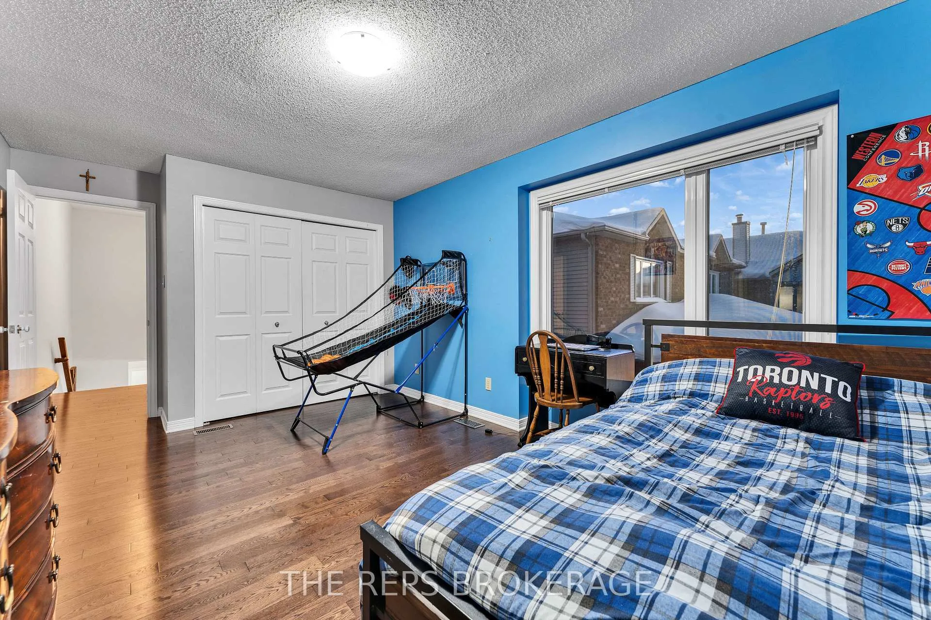 Photo 25 of 64 Hunterswood Crescent, Ottawa, Hunt Club Park — HOMEH