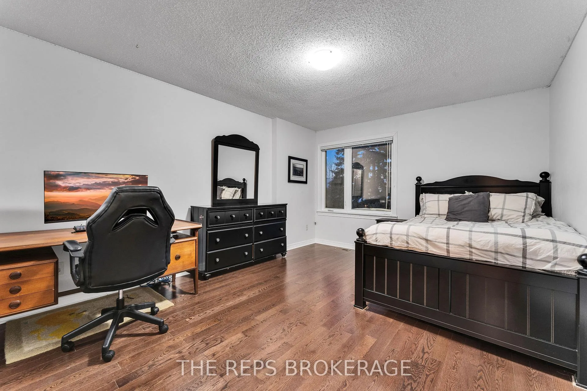 Photo 26 of 64 Hunterswood Crescent, Ottawa, Hunt Club Park — HOMEH