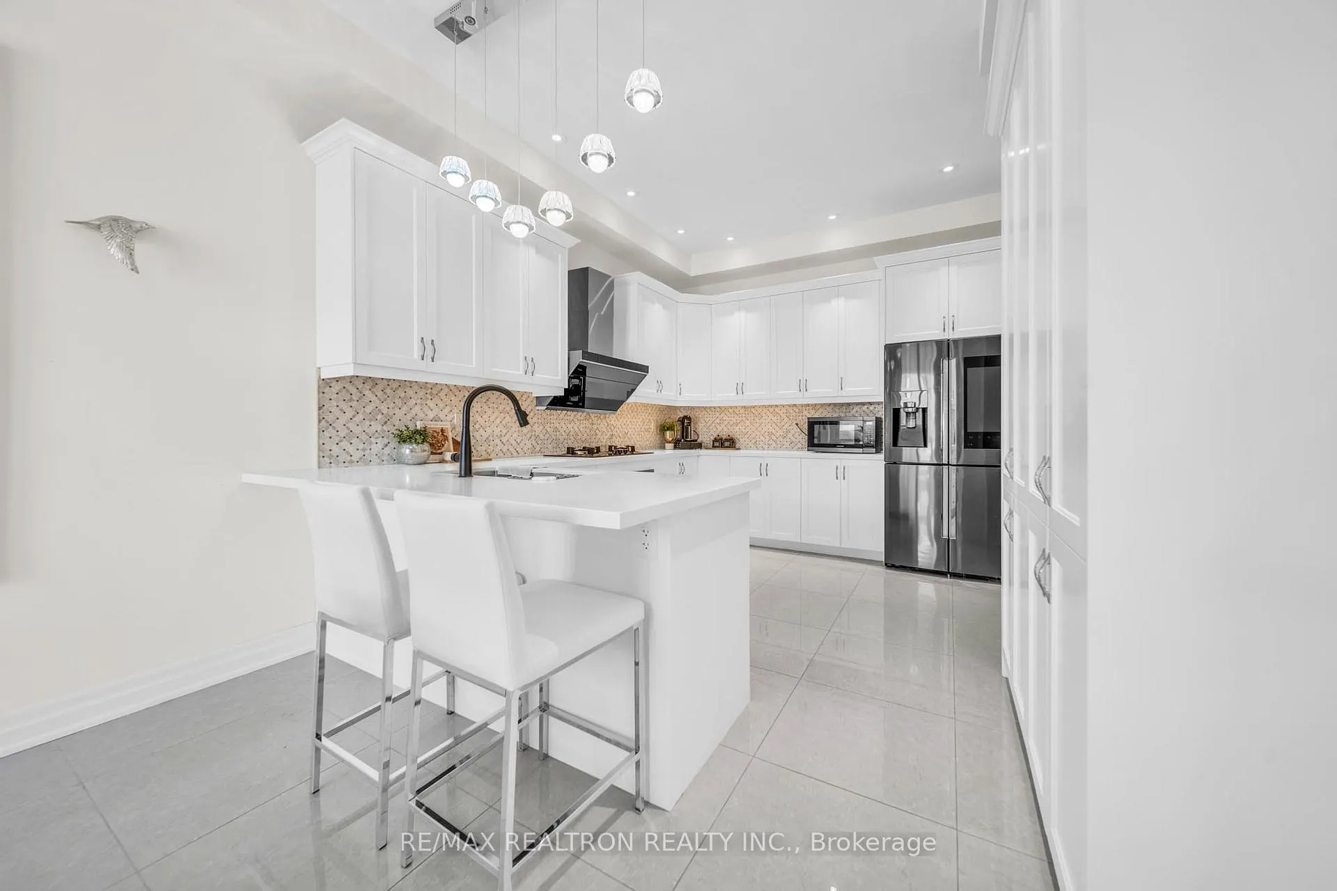 Photo 11 of 11 Botelho Circle, Aurora, Bayview Southeast — HOMEH