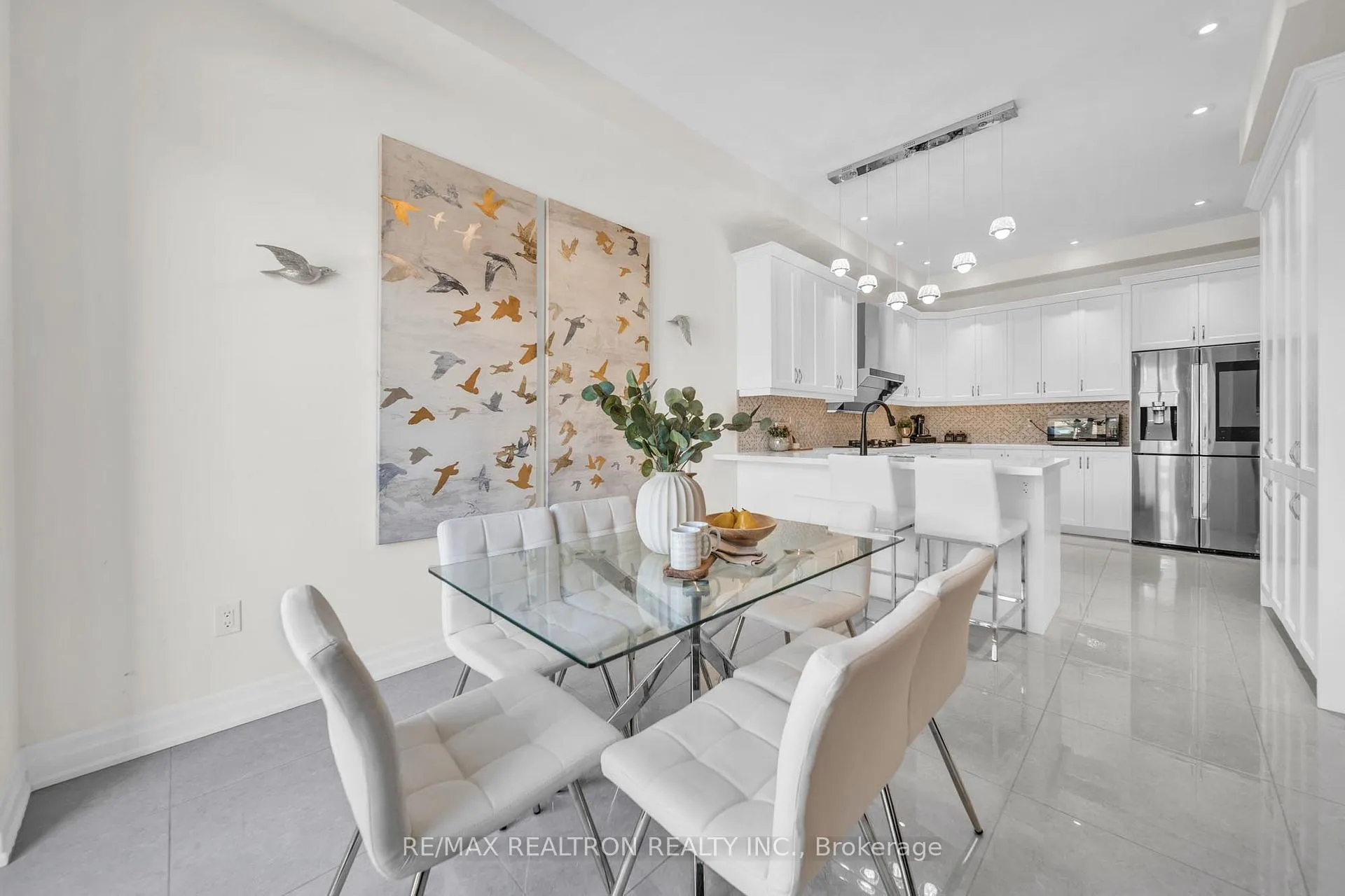 Photo 14 of 11 Botelho Circle, Aurora, Bayview Southeast — HOMEH
