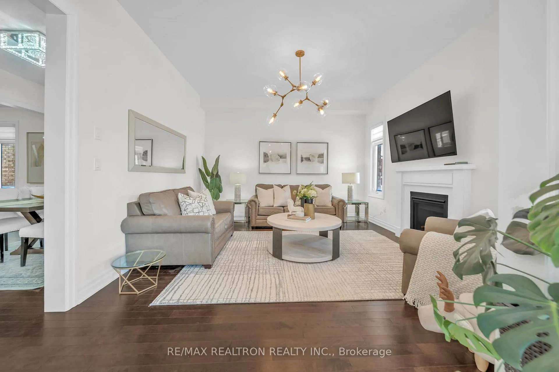 Photo 15 of 11 Botelho Circle, Aurora, Bayview Southeast — HOMEH