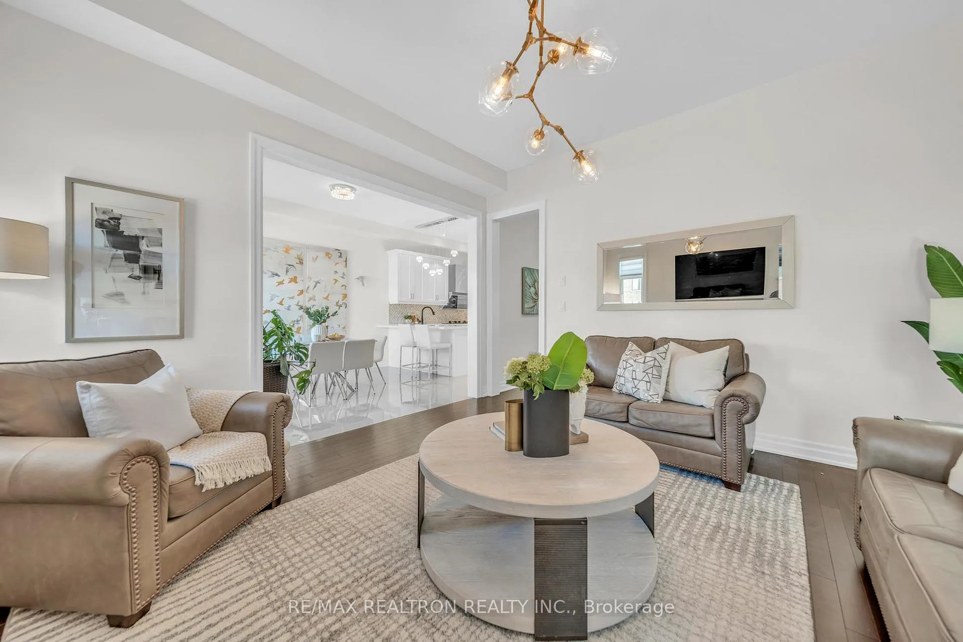 Photo 17 of 11 Botelho Circle, Aurora, Bayview Southeast — HOMEH