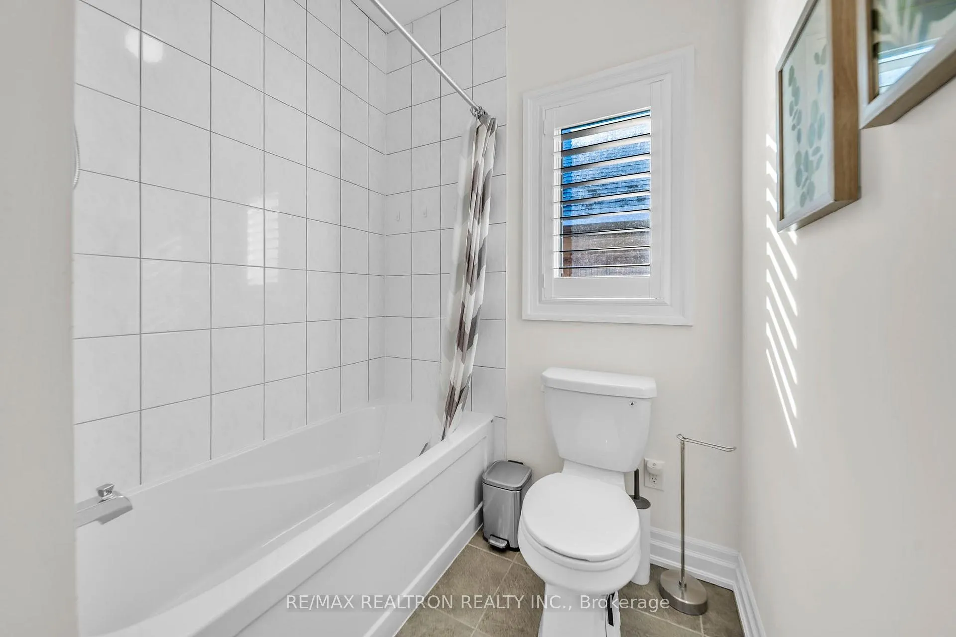 Photo 31 of 11 Botelho Circle, Aurora, Bayview Southeast — HOMEH