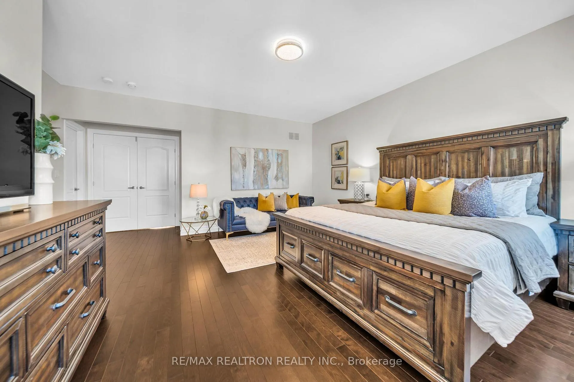 Photo 36 of 11 Botelho Circle, Aurora, Bayview Southeast — HOMEH