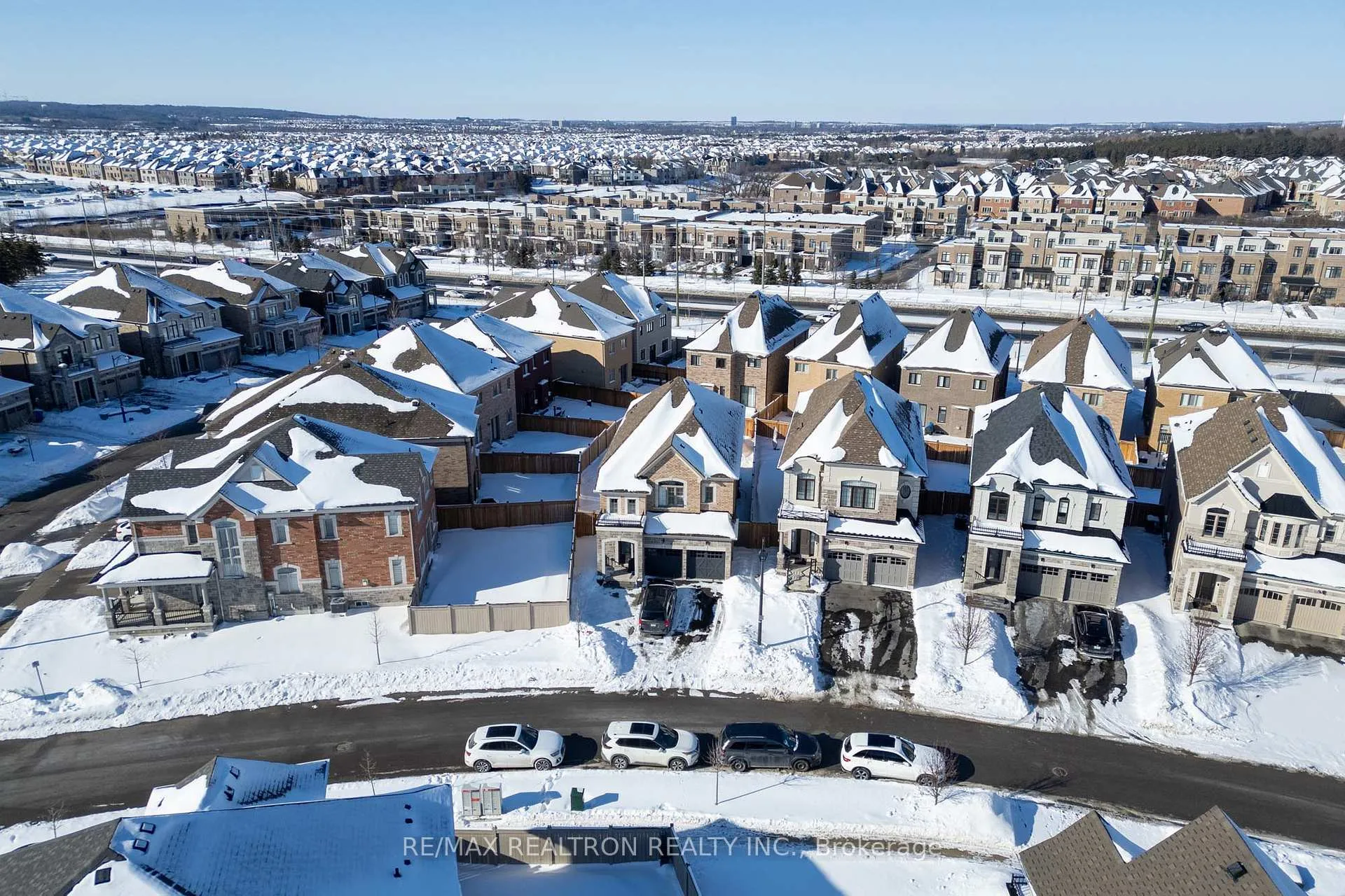 Photo 47 of 11 Botelho Circle, Aurora, Bayview Southeast — HOMEH
