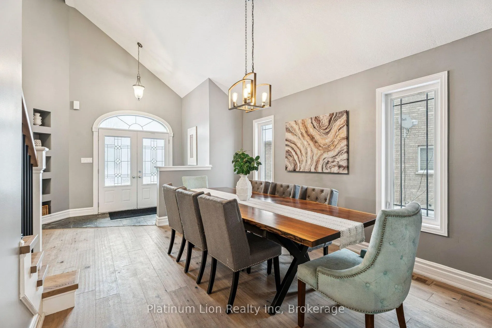 Photo 8 of 27 Surrey Drive, Hamilton, Meadowlands — HOMEH