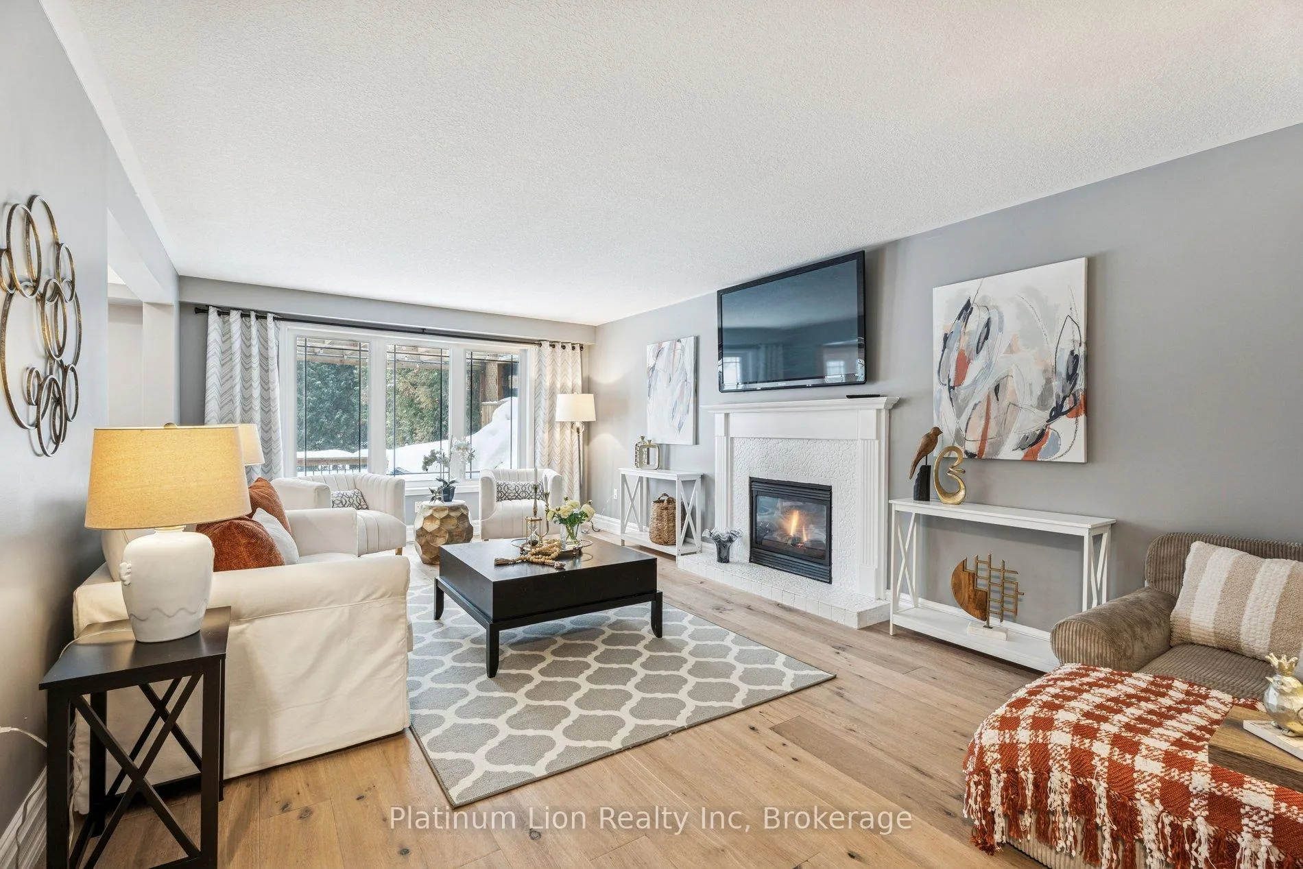 Photo 19 of 27 Surrey Drive, Hamilton, Meadowlands — HOMEH