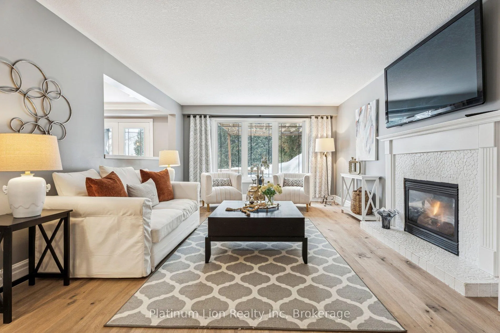 Photo 20 of 27 Surrey Drive, Hamilton, Meadowlands — HOMEH