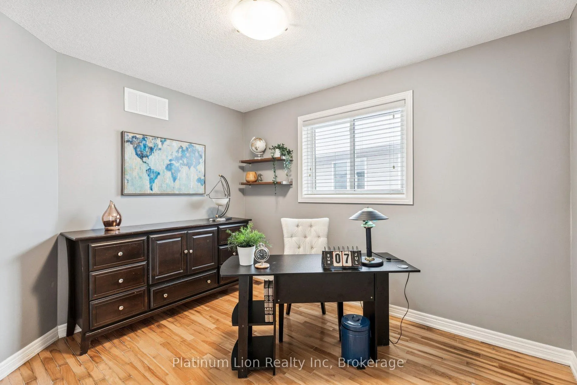 Photo 38 of 27 Surrey Drive, Hamilton, Meadowlands — HOMEH
