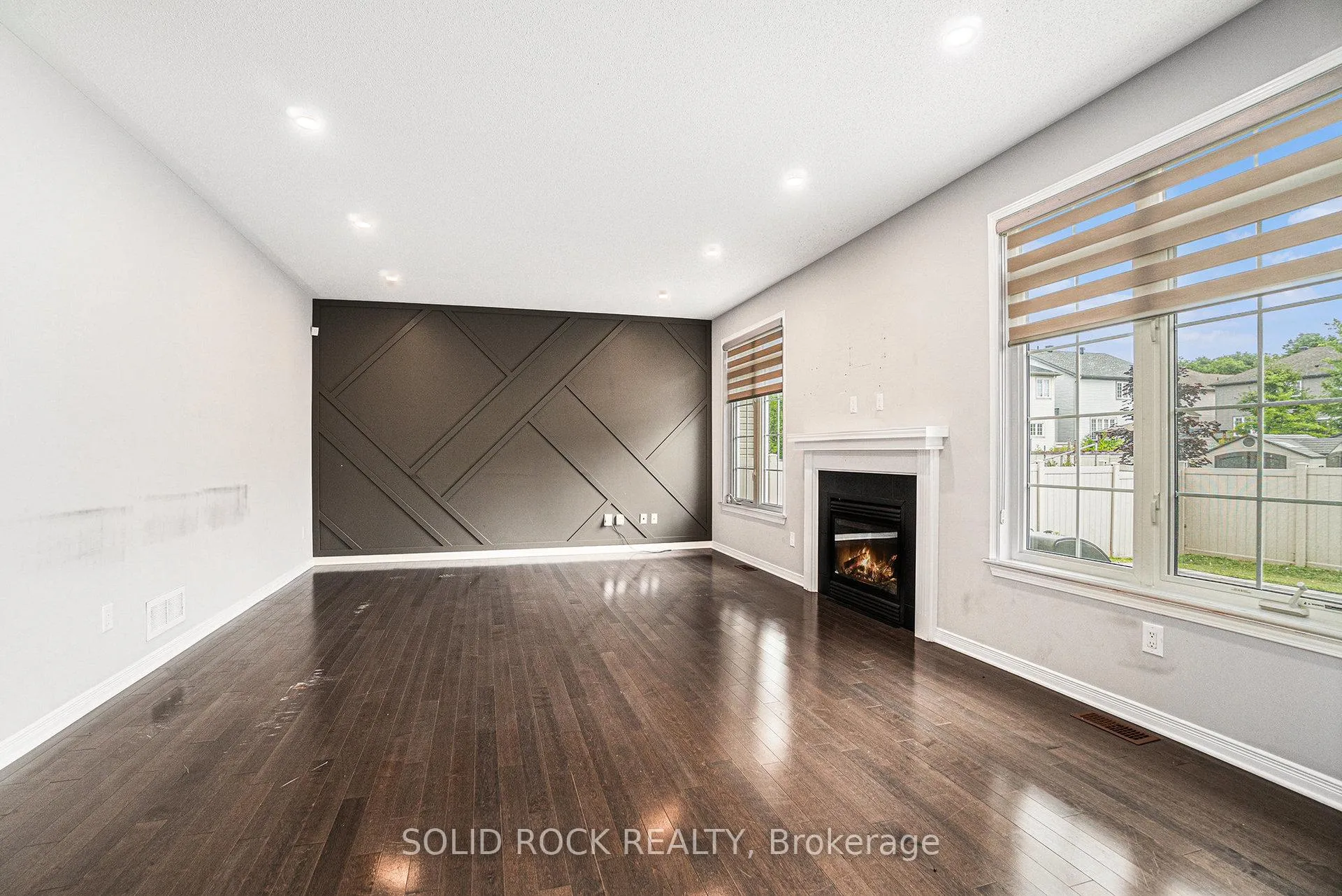 Photo 5 of 173 Culloden Crescent, Ottawa, Barrhaven - Stonebridge — HOMEH