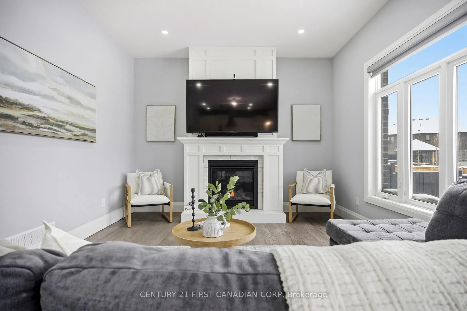 Photo 16 of 108 Watts Drive, Lucan Biddulph, Lucan — HOMEH