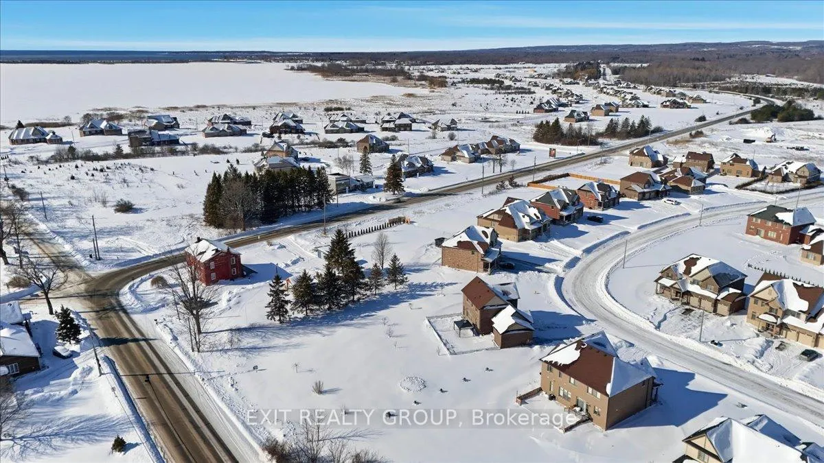 Photo 40 of 79 Summer Breeze Drive, Quinte West, Murray Ward — HOMEH
