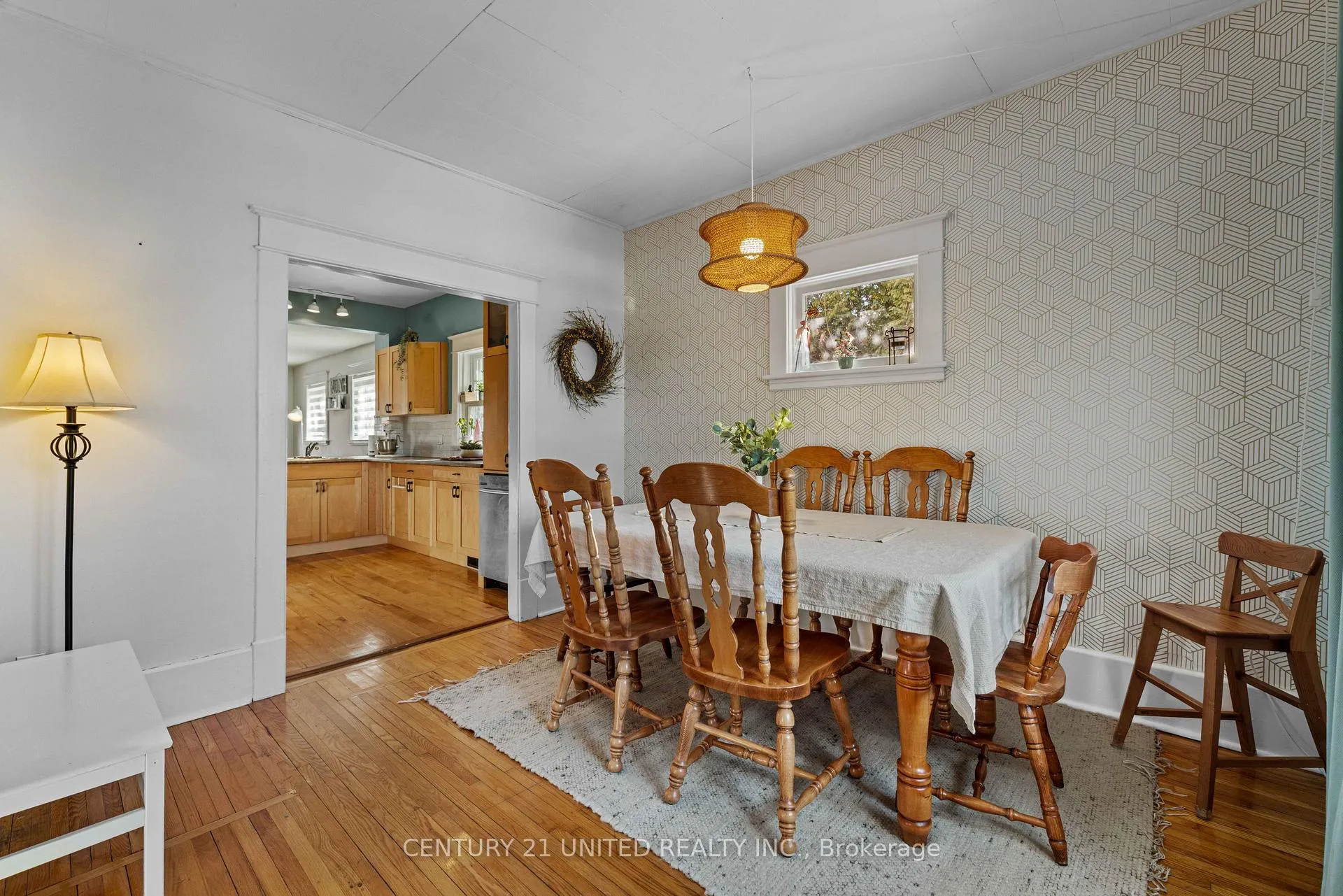 Photo 2 of 614 River Road S, Peterborough, Ashburnham Ward 4 — HOMEH