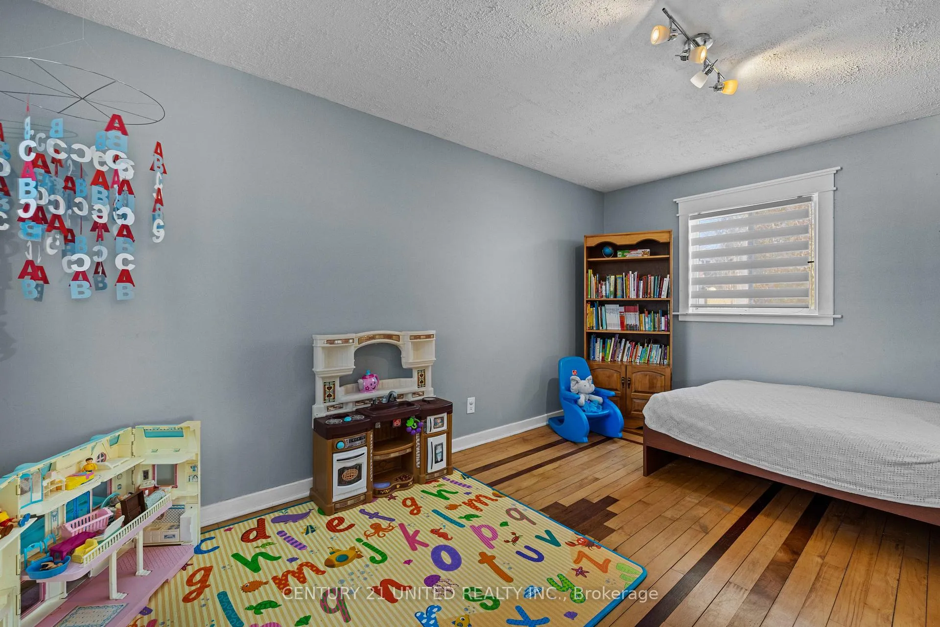 Photo 14 of 614 River Road S, Peterborough, Ashburnham Ward 4 — HOMEH