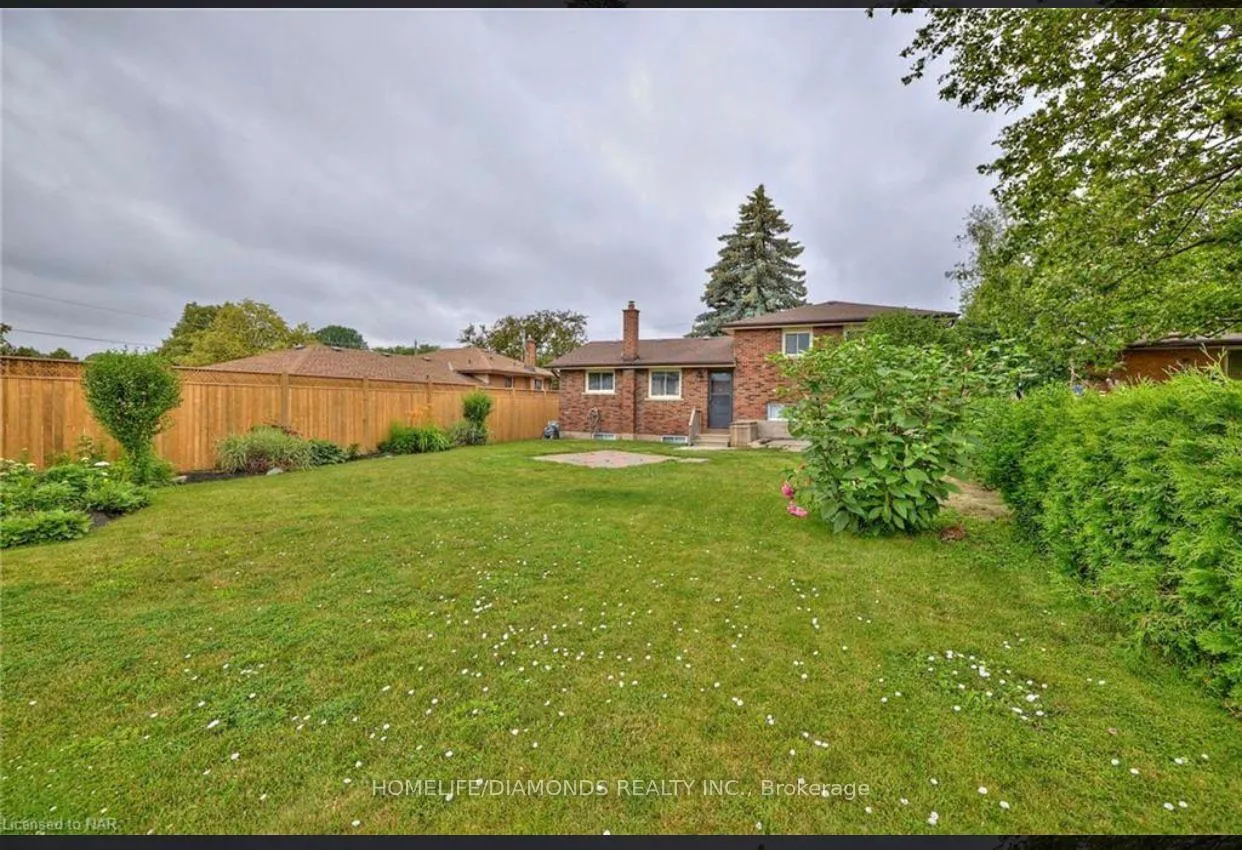 Photo 7 of Unit UPPER, 6508 Caledonia Street, Niagara Falls, Arad/Fallsview — HOMEH
